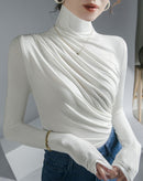 Blusa Fusion com Gola Alta e Pregas Frontais