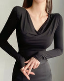 Blusa Meduza Decote V e Mangas Longas